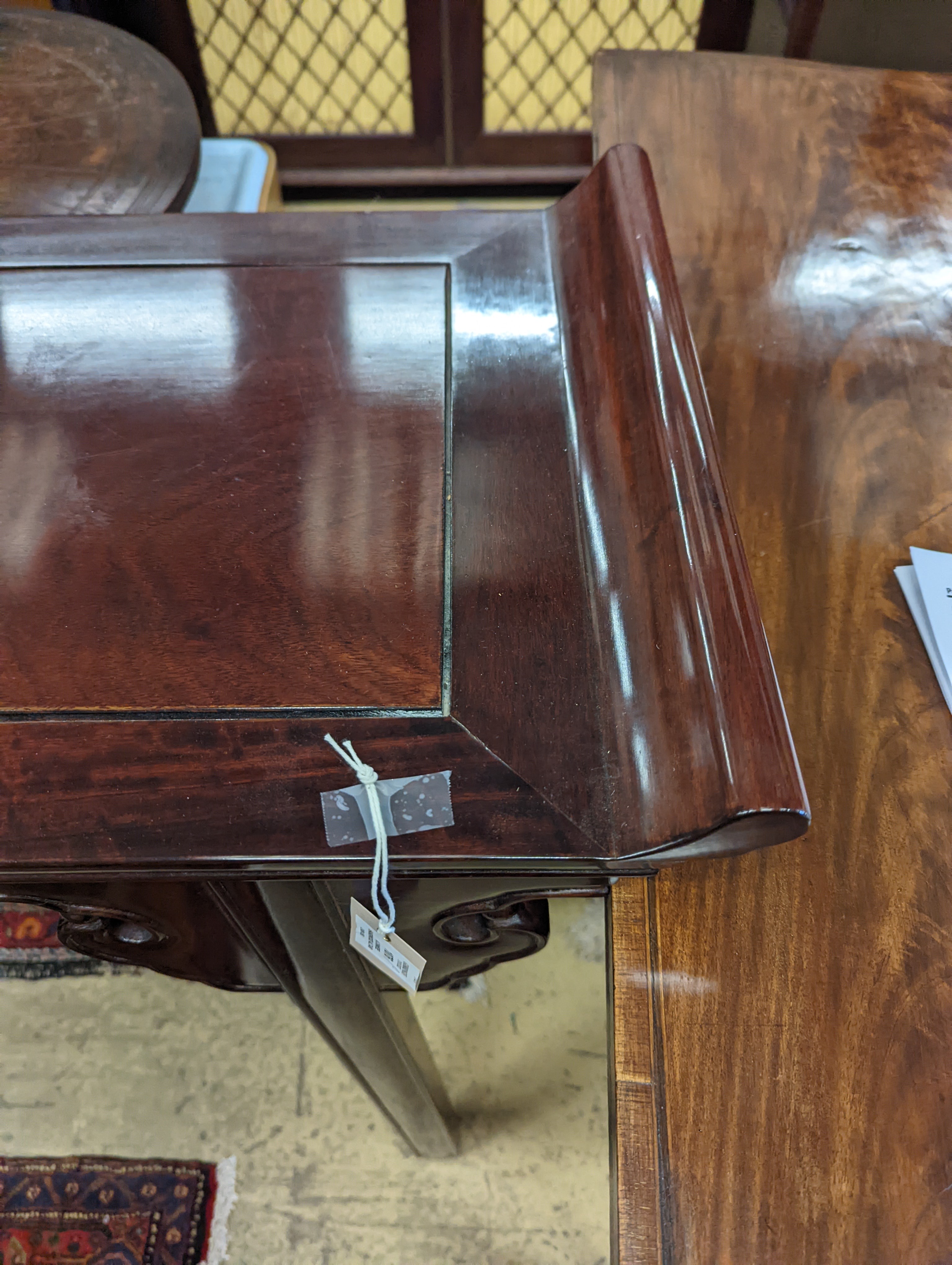 A Chinese hardwood altar table, width 121cm, depth 38cm, height 86cm